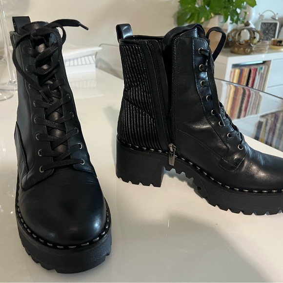 Vince Camuto Movelly Black Boots - Picture 3 of 7